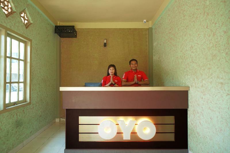 Urbanview Hotel Nugraha Palembang By Reddoorz Exterior foto